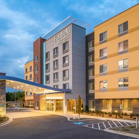 Fairfield Inn & Suites By Marriott Уеначи Екстериор снимка