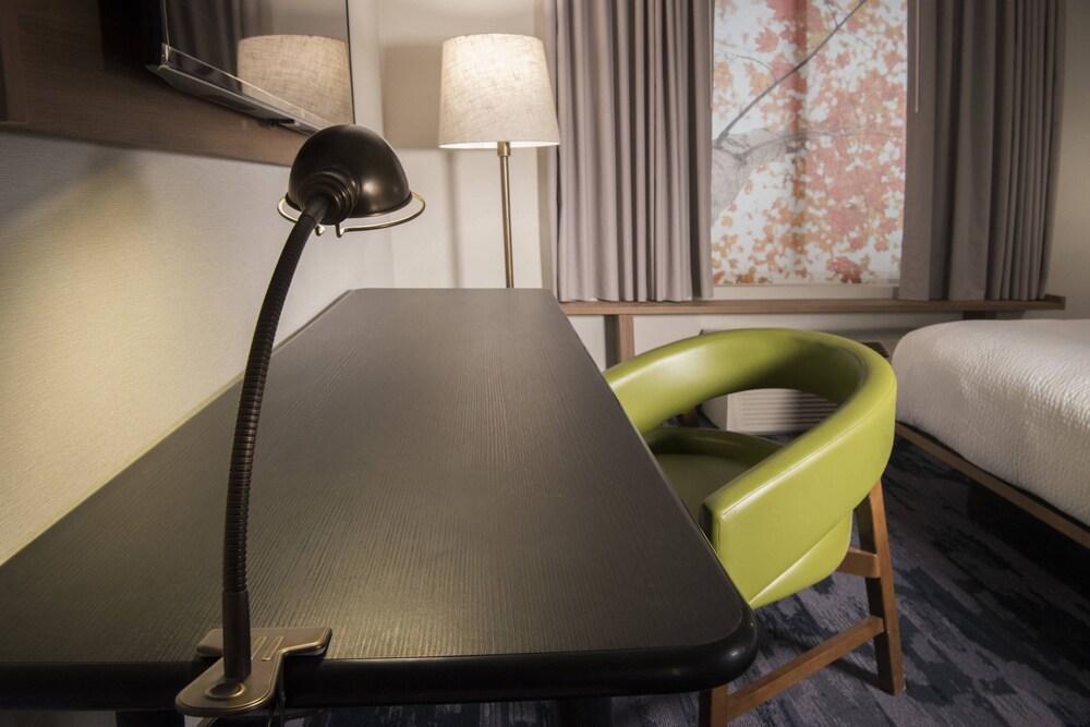 Fairfield Inn & Suites By Marriott Уеначи Екстериор снимка